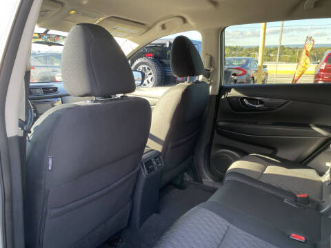 2017 Nissan Rogue SV