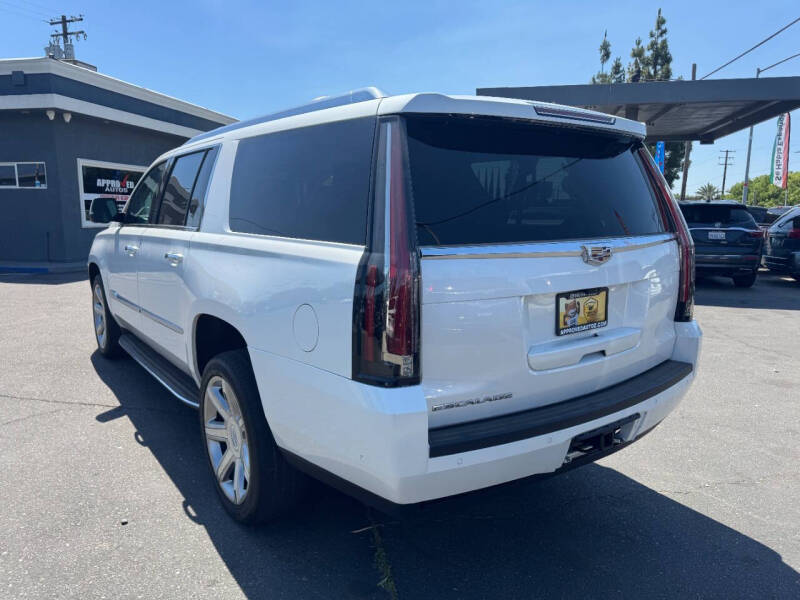 2019 Cadillac Escalade ESV Luxury