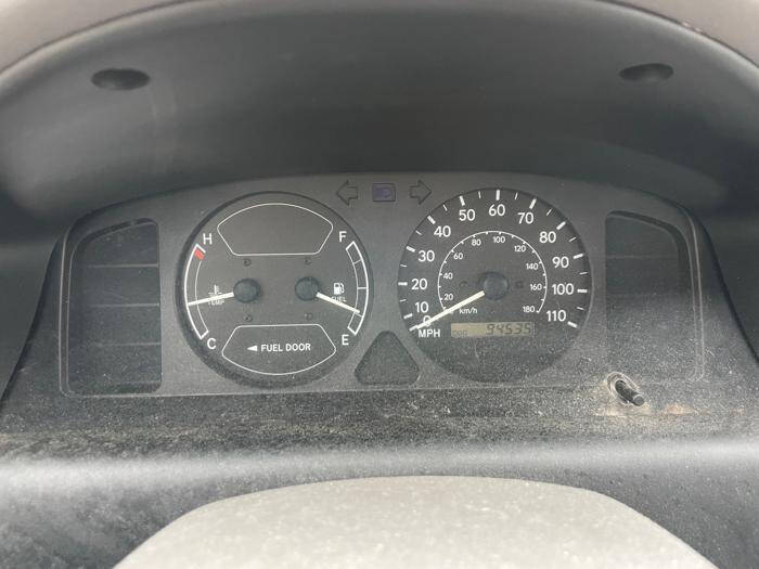 2001 Chevrolet Prizm LSi