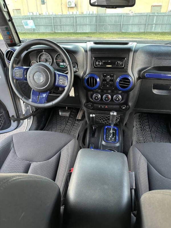 2015 Jeep Wrangler Unlimited Sport