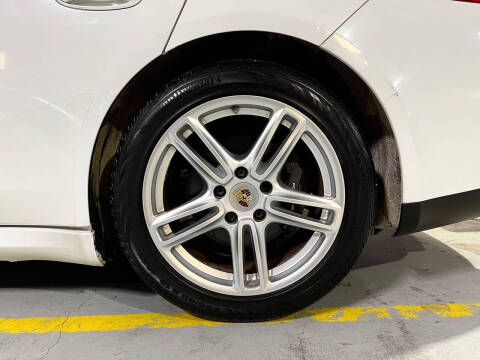 2014 Porsche Panamera 4