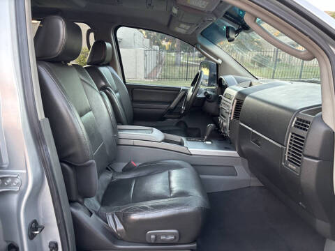 2006 Nissan Titan LE