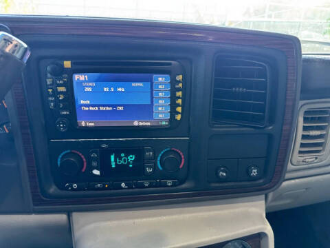 2004 Cadillac Escalade