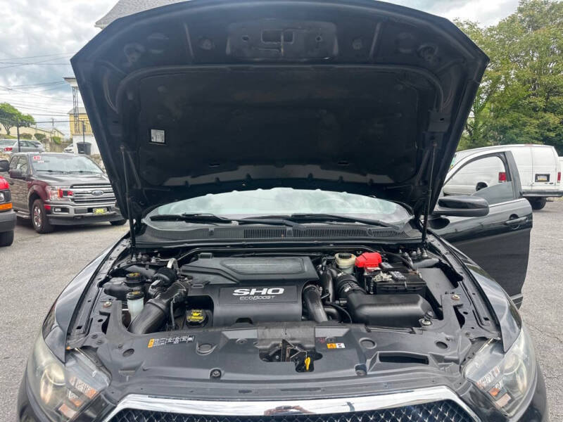 2013 Ford Taurus SHO