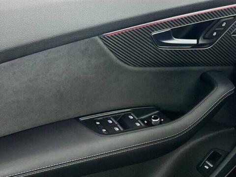 2025 Audi SQ7 4.0T quattro Premium Plus