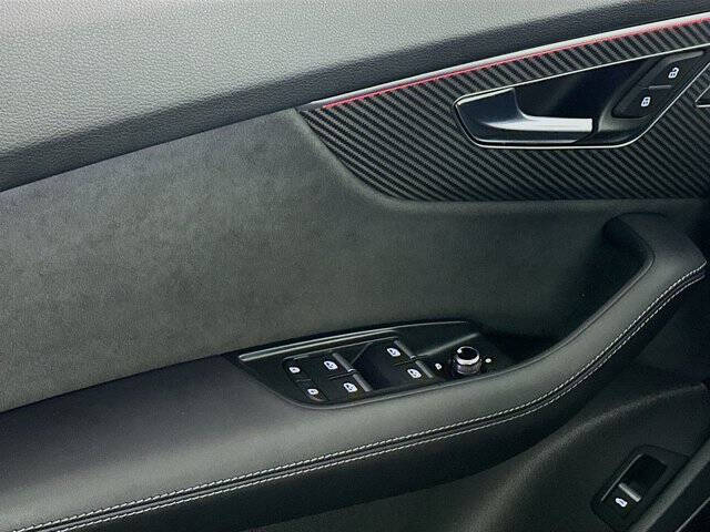 2025 Audi SQ7 4.0T quattro Premium Plus