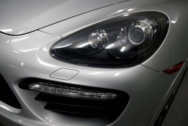 2014 Porsche Cayenne GTS