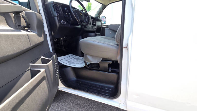 2021 Chevrolet Express 2500