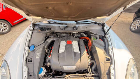 2011 Porsche Cayenne S Hybrid