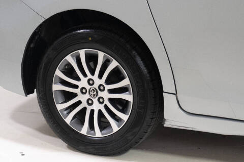 2020 Toyota Sienna XLE Premium 8-Passenger