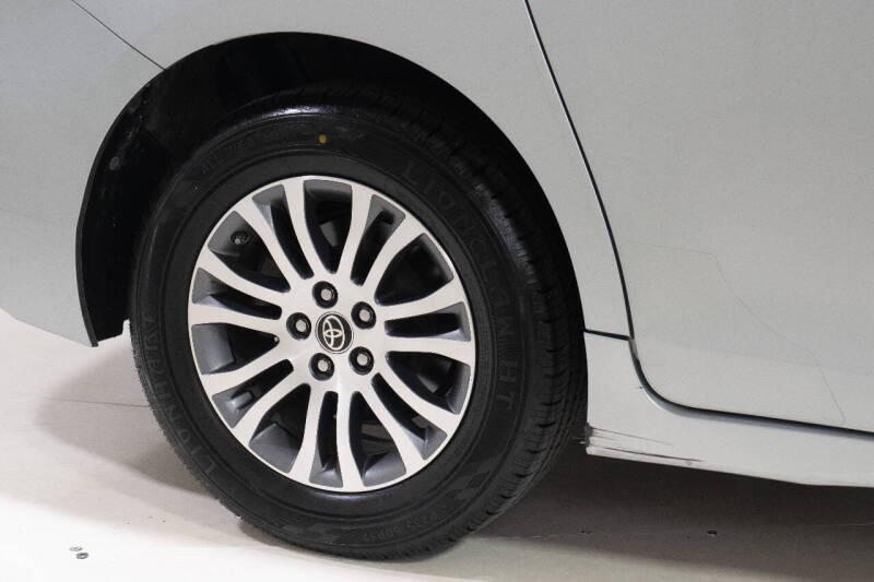 2020 Toyota Sienna XLE Premium 8-Passenger