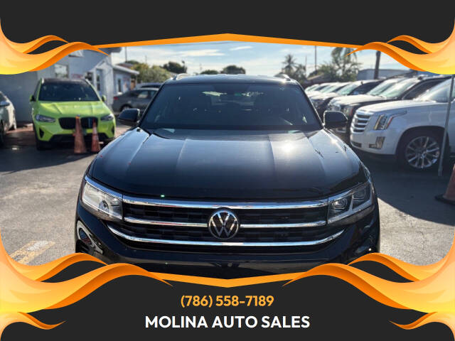 2022 Volkswagen Atlas Cross Sport SE's photo