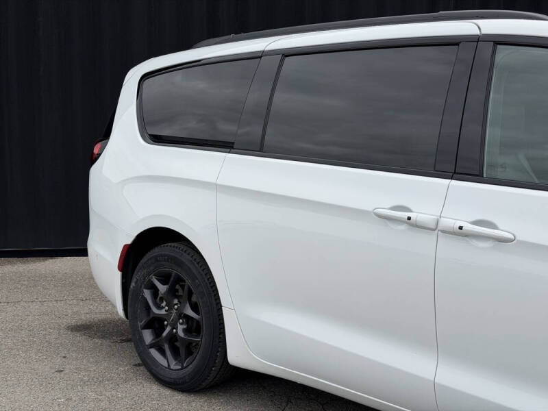 2019 Chrysler Pacifica Touring L Plus