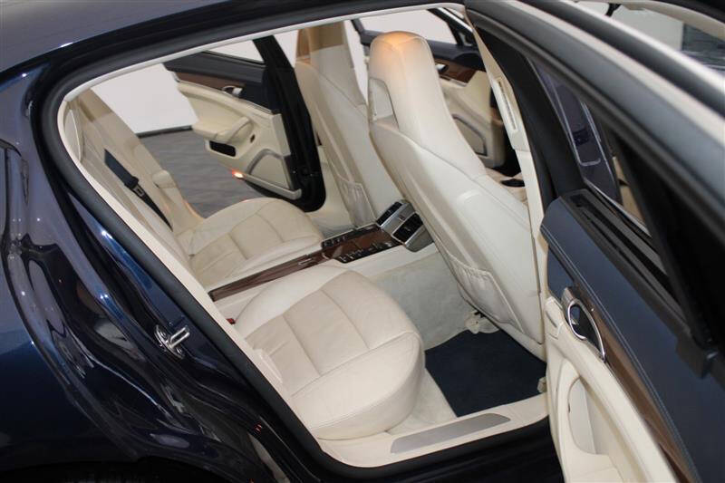 2011 Porsche Panamera