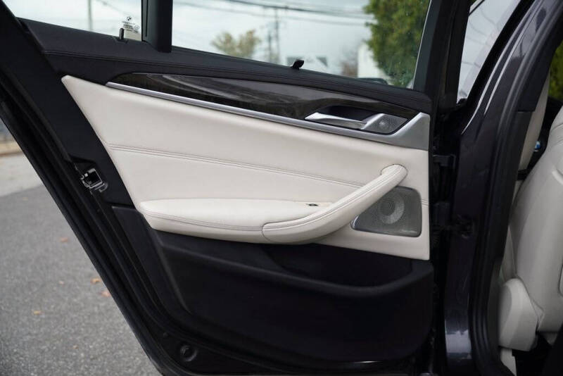 2019 BMW 5 Series M550i xDrive