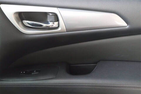 2019 Nissan Pathfinder SL