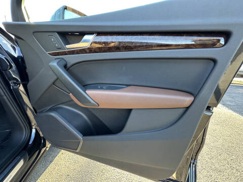 2018 Audi Q5 2.0T quattro Premium Plus