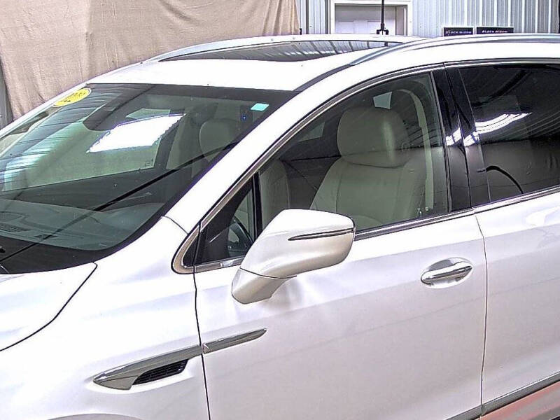 2022 Buick Enclave Essence