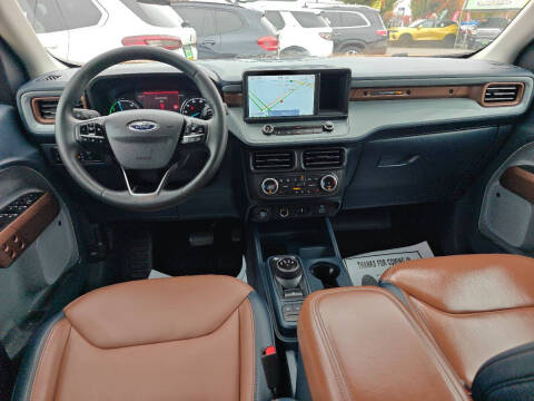 2023 Ford Maverick Lariat