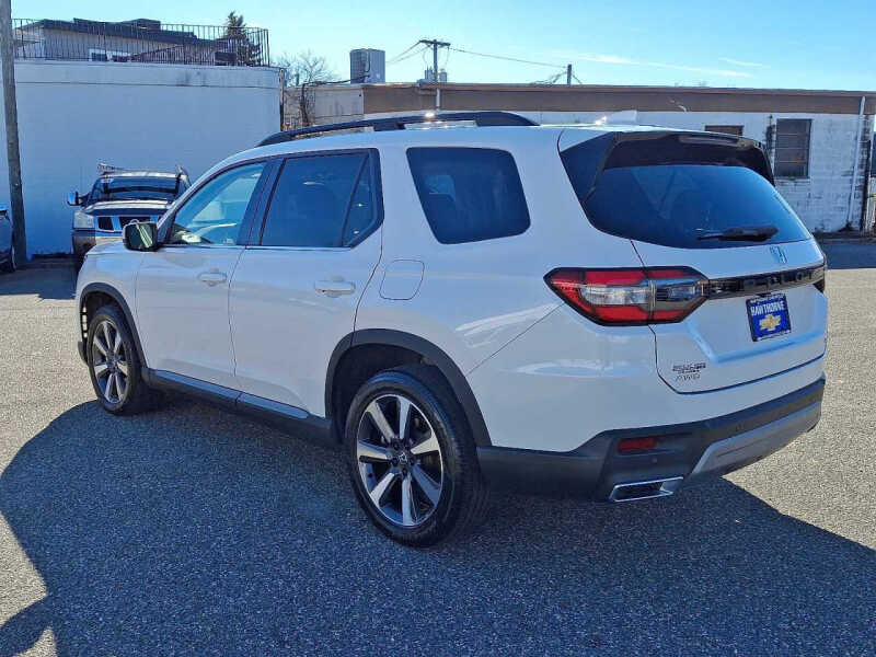 2023 Honda Pilot Touring