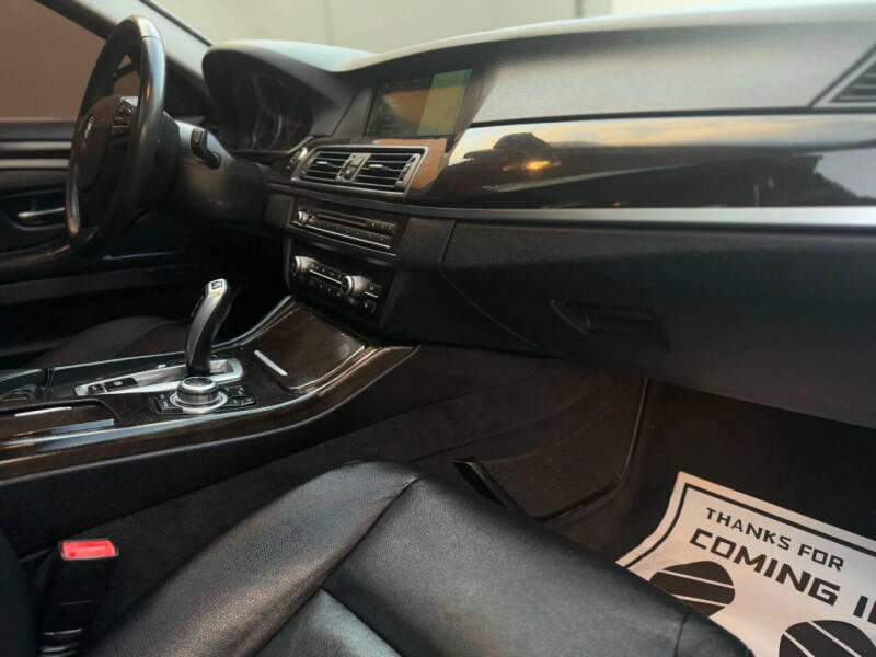 2013 BMW 5 Series 528i xDrive