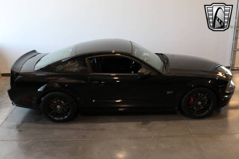2005 Ford Mustang