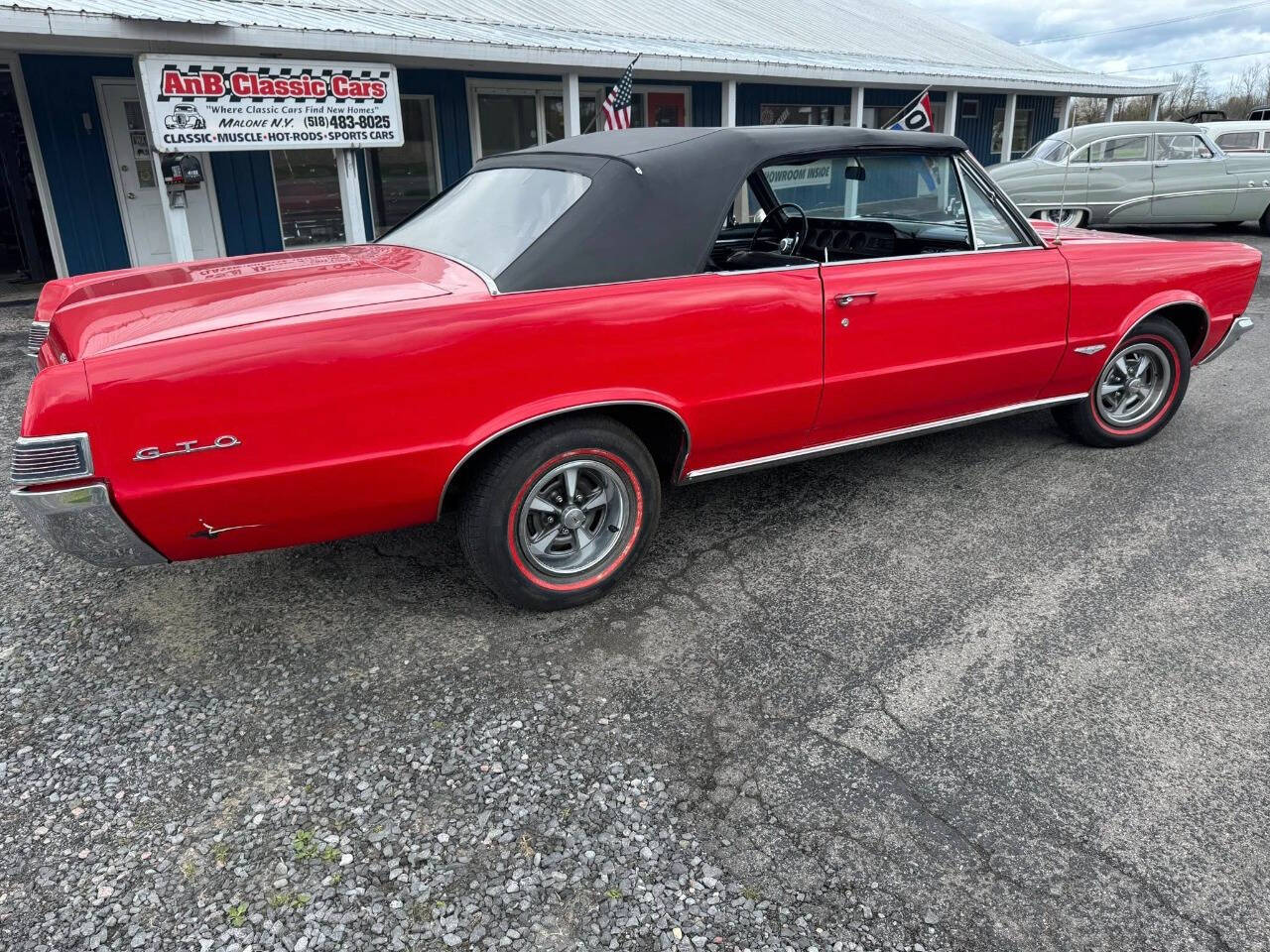 1965 Pontiac GTO 20