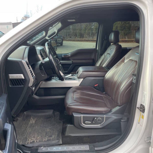 2017 Ford F-150 Platinum