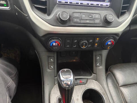 2017 GMC Acadia SLT-1