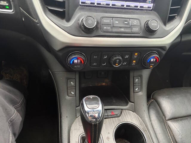 2017 GMC Acadia SLT-1