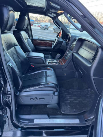 2017 Lincoln Navigator Select