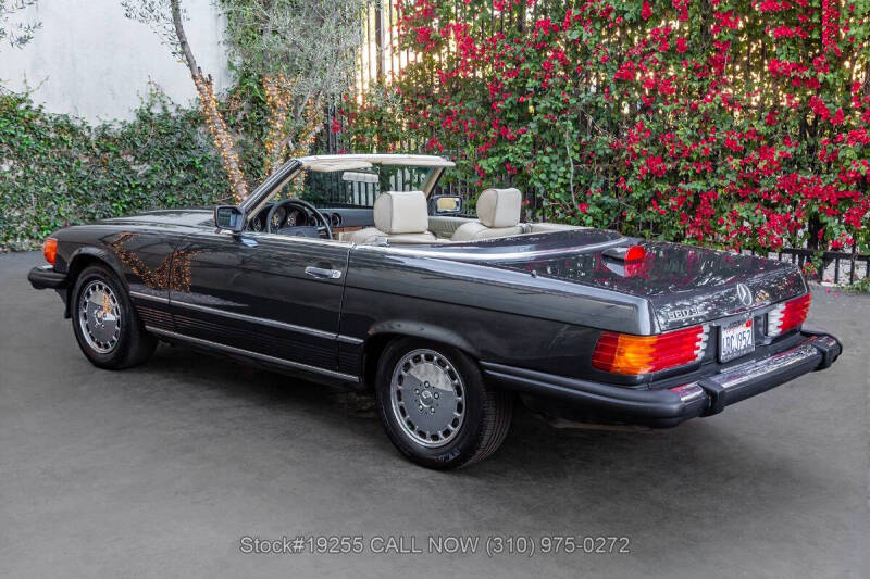 1986 Mercedes-Benz 560SL