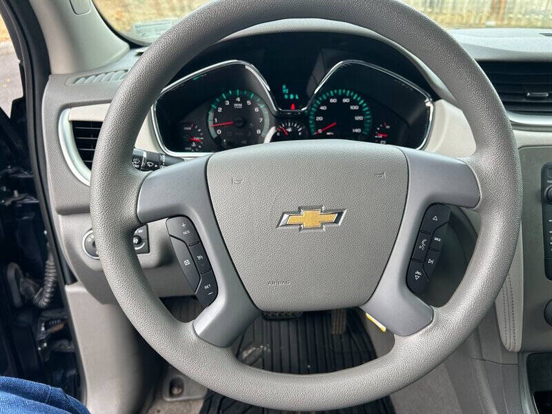 2017 Chevrolet Traverse LS