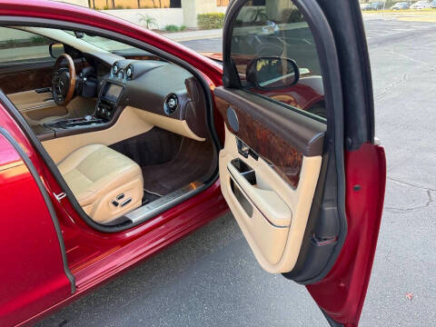 2011 Jaguar XJ