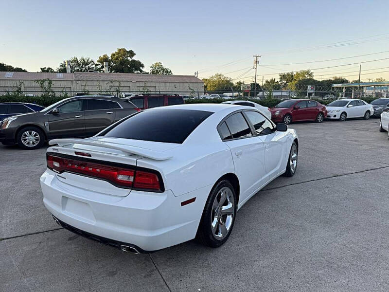 2014 Dodge Charger SE