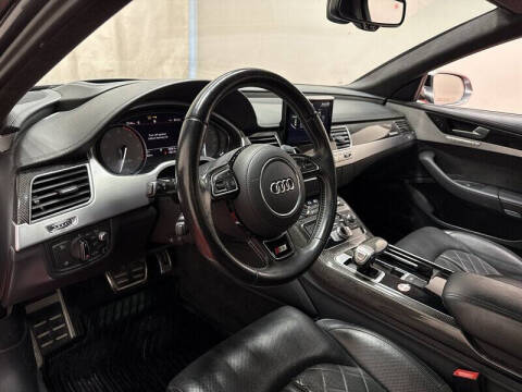 2015 Audi S8 4.0T quattro