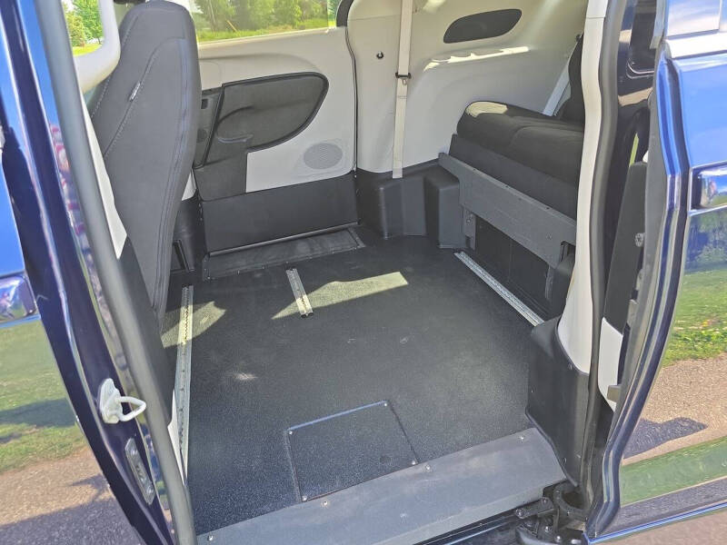 2020 Chrysler Pacifica Touring