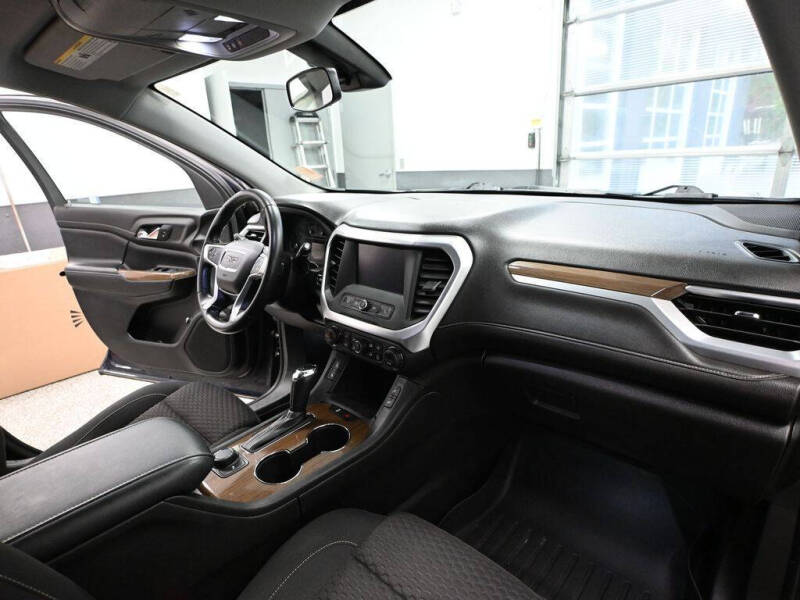 2019 GMC Acadia SLE-2