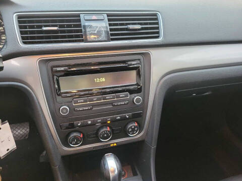 2014 Volkswagen Passat 1.8T S