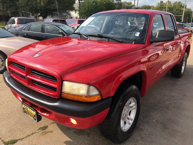 2002 Dodge Dakota for sale at Extreme Auto Plaza in Des Moines, IA