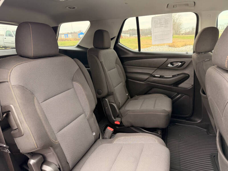 2020 Chevrolet Traverse LT Cloth