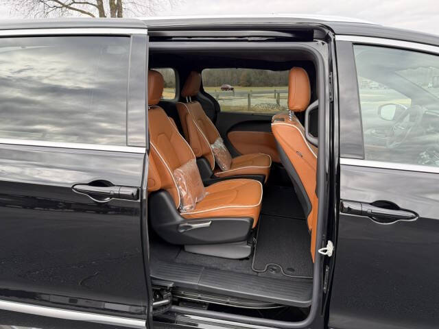 2026 Chrysler Pacifica Pinnacle