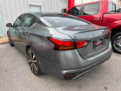 2020 Nissan Altima 2.5 SR