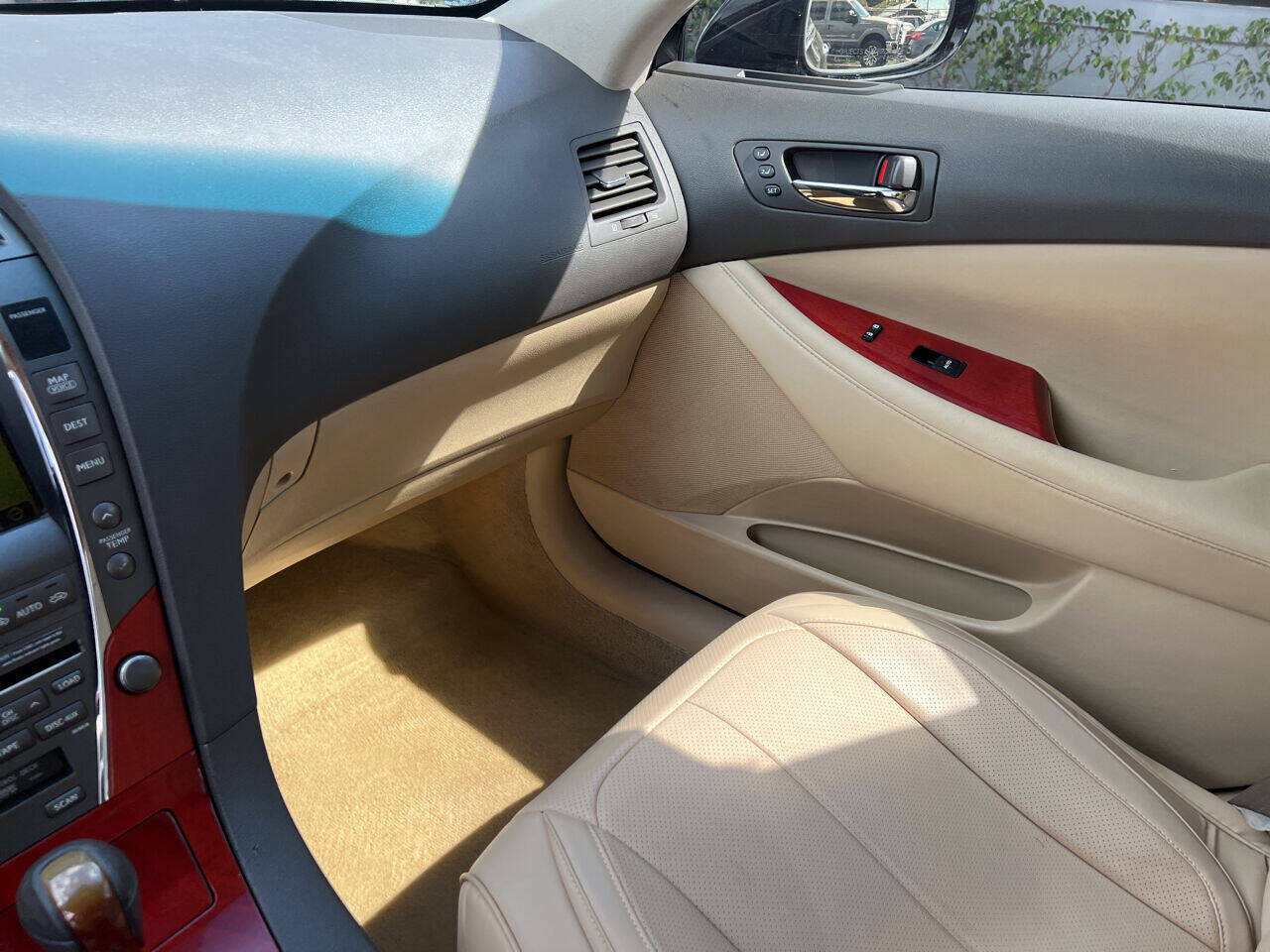 2009 LEXUS ES Sedan - $7,900