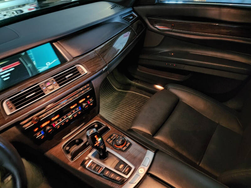 2013 BMW 7 Series 750Li xDrive