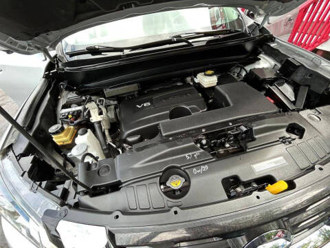 2018 Nissan Pathfinder SL