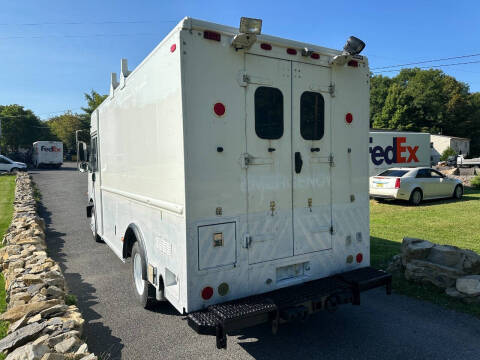 2014 Freightliner MT45 Chassis