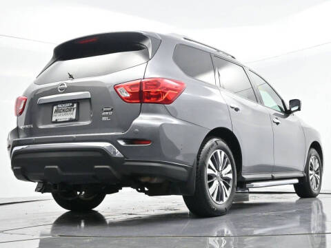 2020 Nissan Pathfinder SL