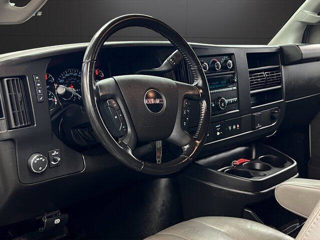 2023 GMC Savana 2500