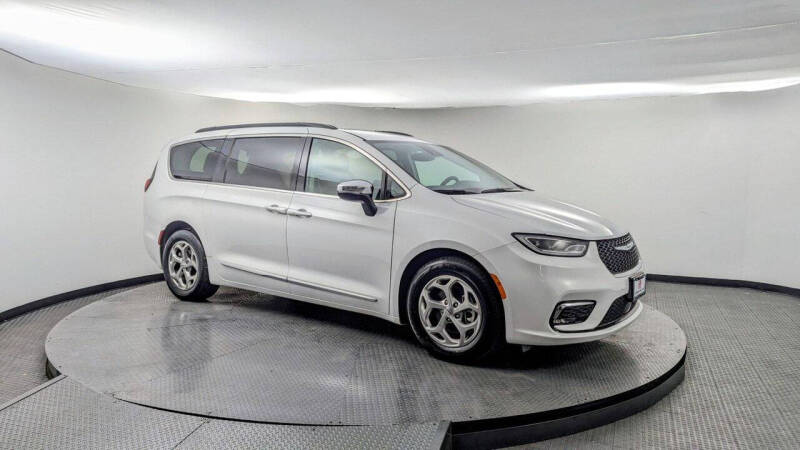 2023 Chrysler Pacifica Limited